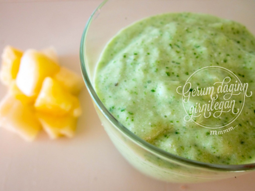 Pina Colada smoothie í grænni útgáfu