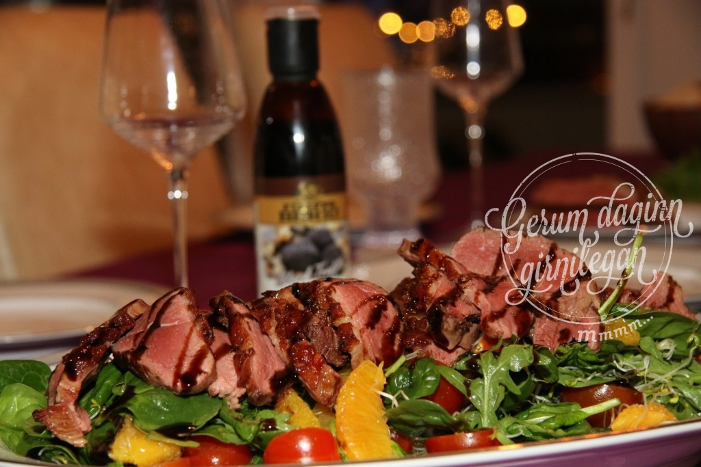 Andasalat með trufflu balsamic gljáa