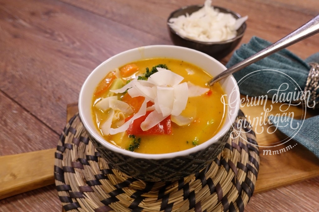 Kókos karrýsúpa (vegan)