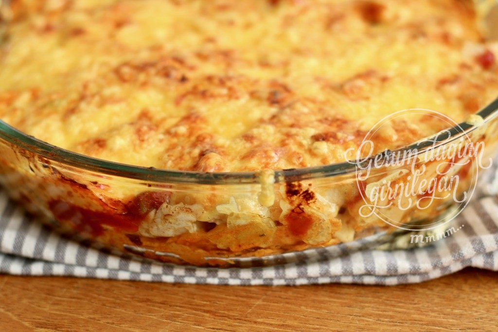 Djúsí salsakjúklingur með nachos og ostasósu