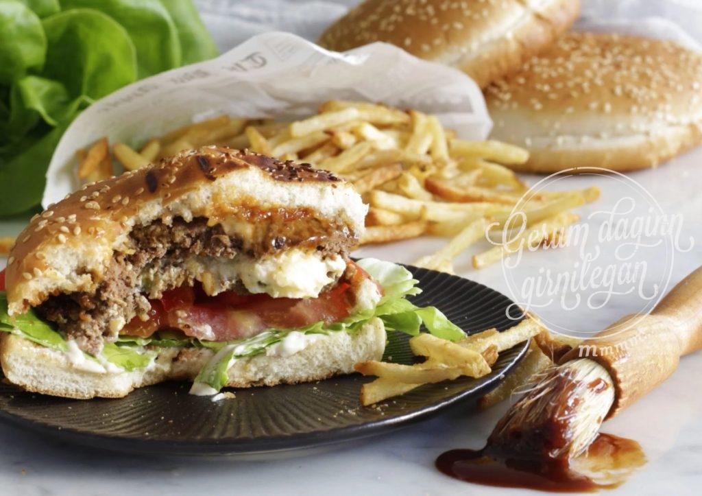 Jalapenó osta fylltir grillaðir bbq hamborgarar