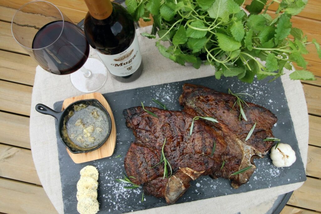 Grillað nauta T-Bone í Caj P
