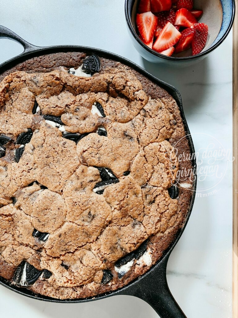 Brownie með OREO kexi smákökudeigi