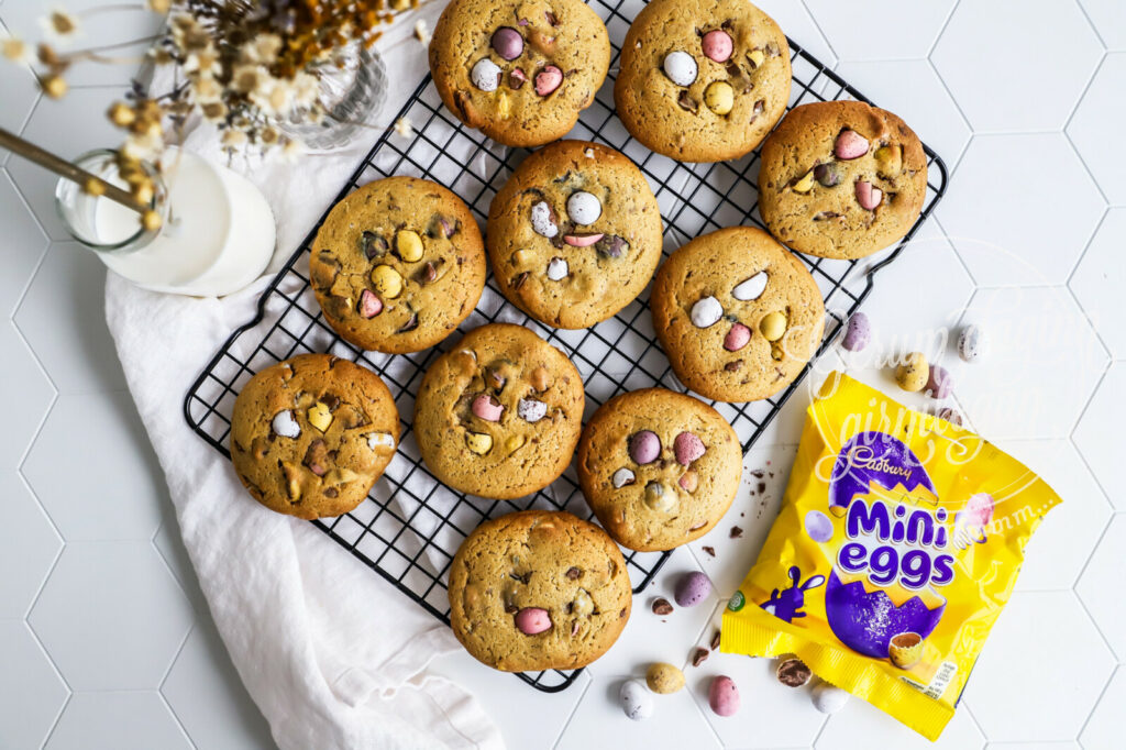 Smákökur með Cadbury mini eggjum