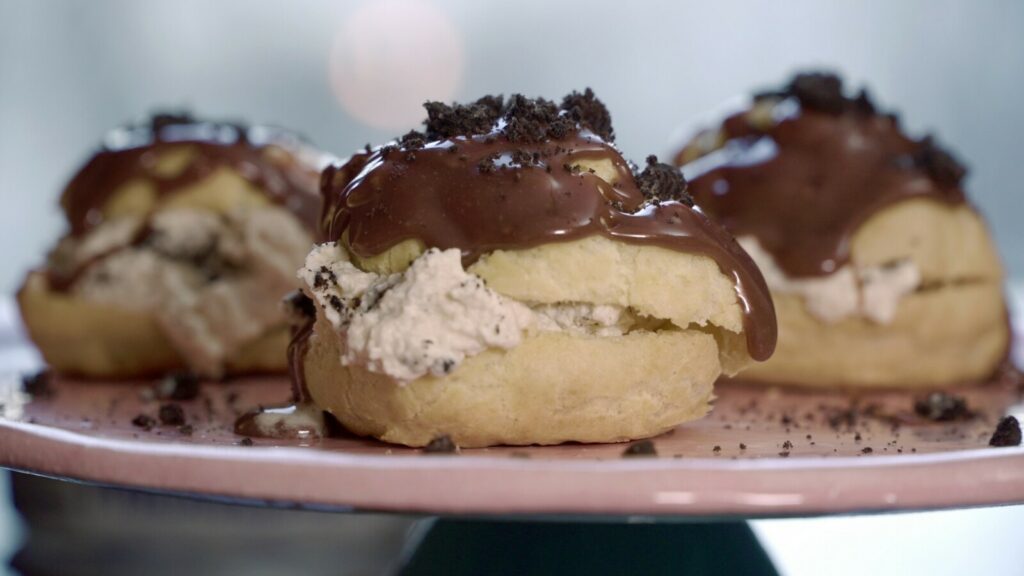 Vatnsdeigsbolla með OREO fyllingu