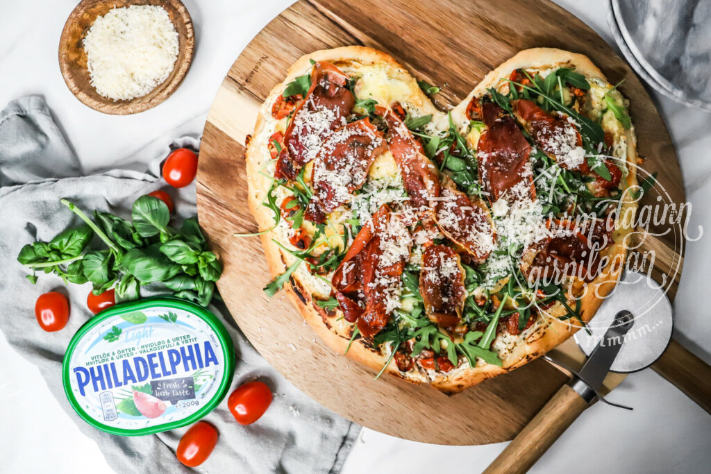 Hjartalaga valentínusarpizza