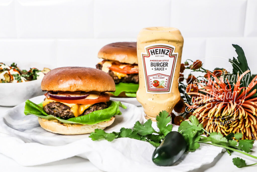 Gómsætur jalapeno- og cheddar borgari