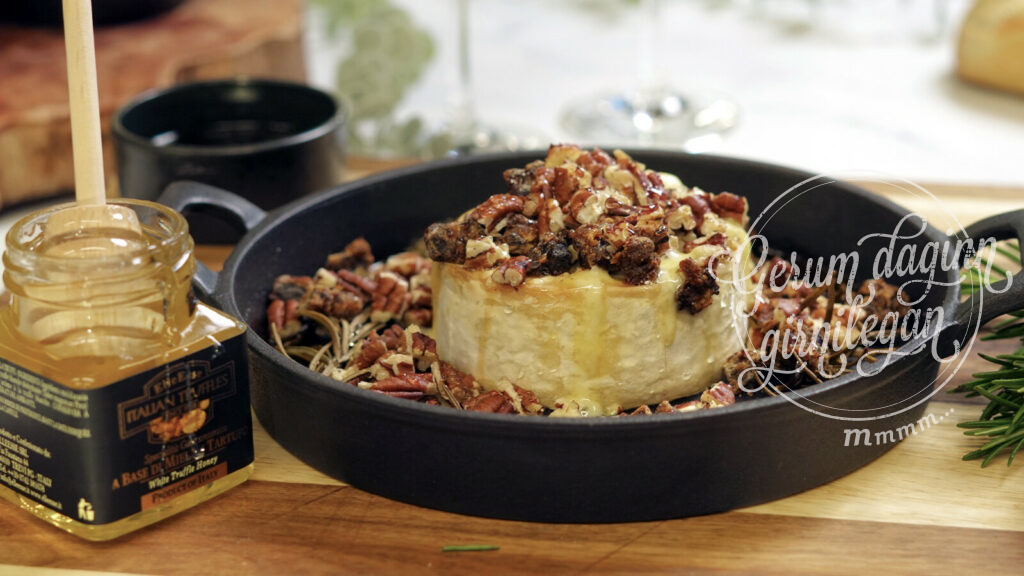 Bakaður camembert með tuffluhunangi