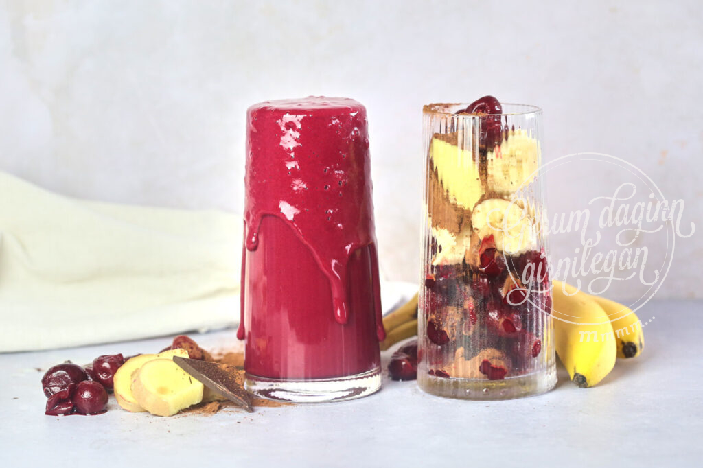 Red velvet smoothie