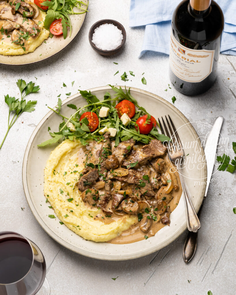 Lúxus nauta stroganoff með kartöflumús